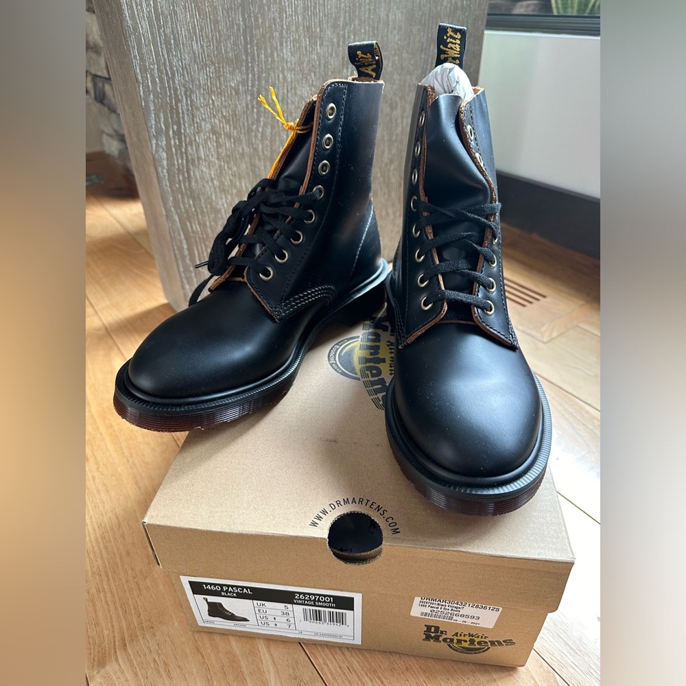 NWT Dr. Marten 1460 Pascal Vintage Smooth Boot